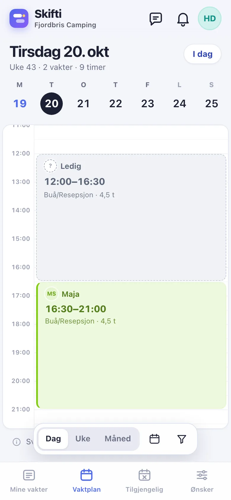 Dagsvisning på mobil med vaktene for én dag.